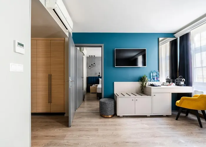 Family Connecting Twin Room