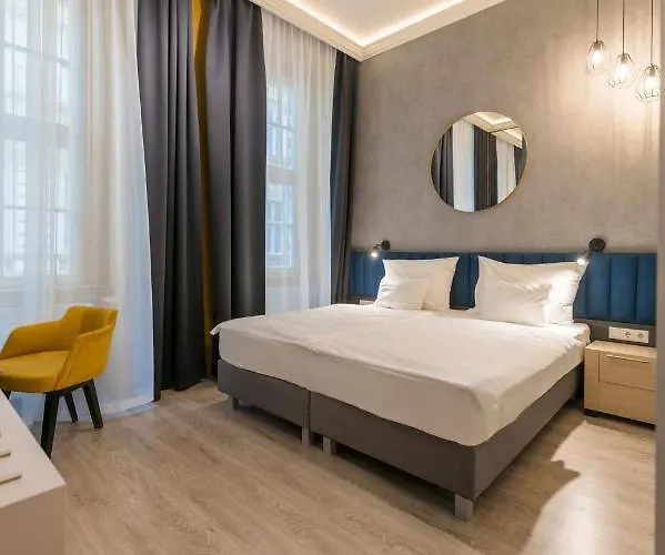 Family Connecting Twin Room